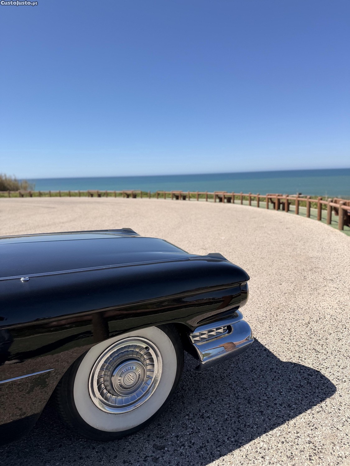  Cadillac Sedan de Ville V8 foto 3