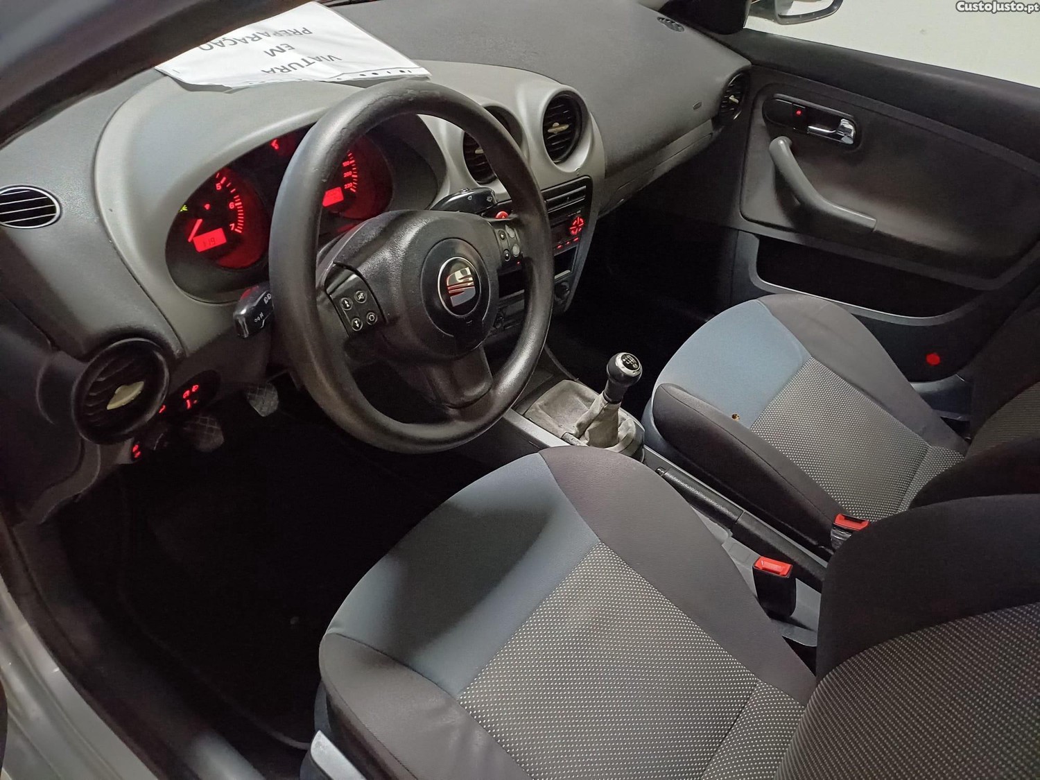 Seat Cordoba 1.2 i( iuc Antigo   )  Selo Barato     ( Viatura Nacional  ) — photo 4