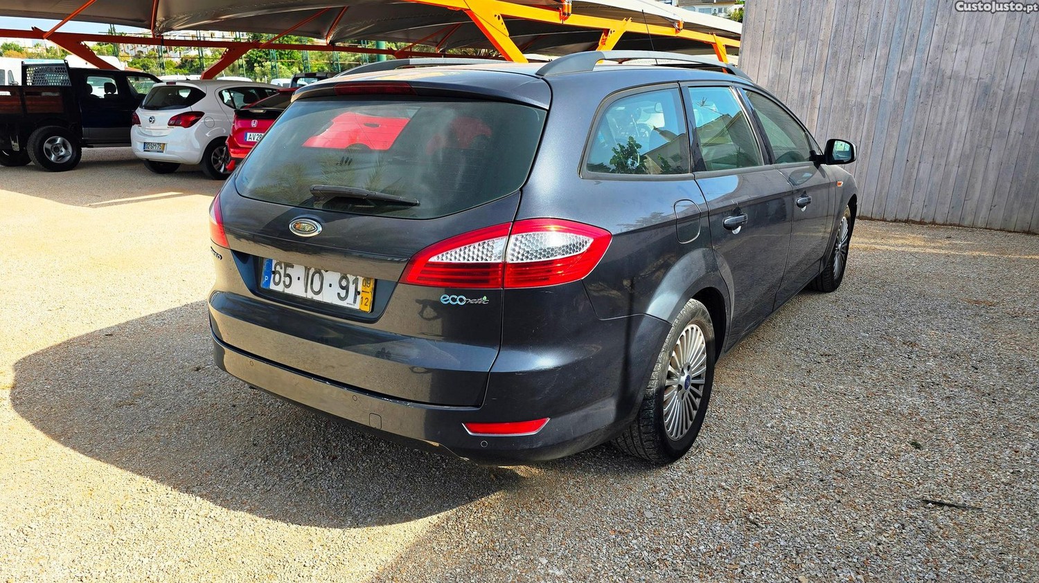 Ford Mondeo SW 1.8 TDCi Titanium ECOnetic — fotografia 13