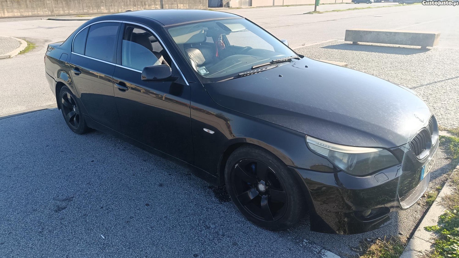 BMW 530 BMW E60 3.0d retomo BMW E60 2.0d automático - 04 foto 2