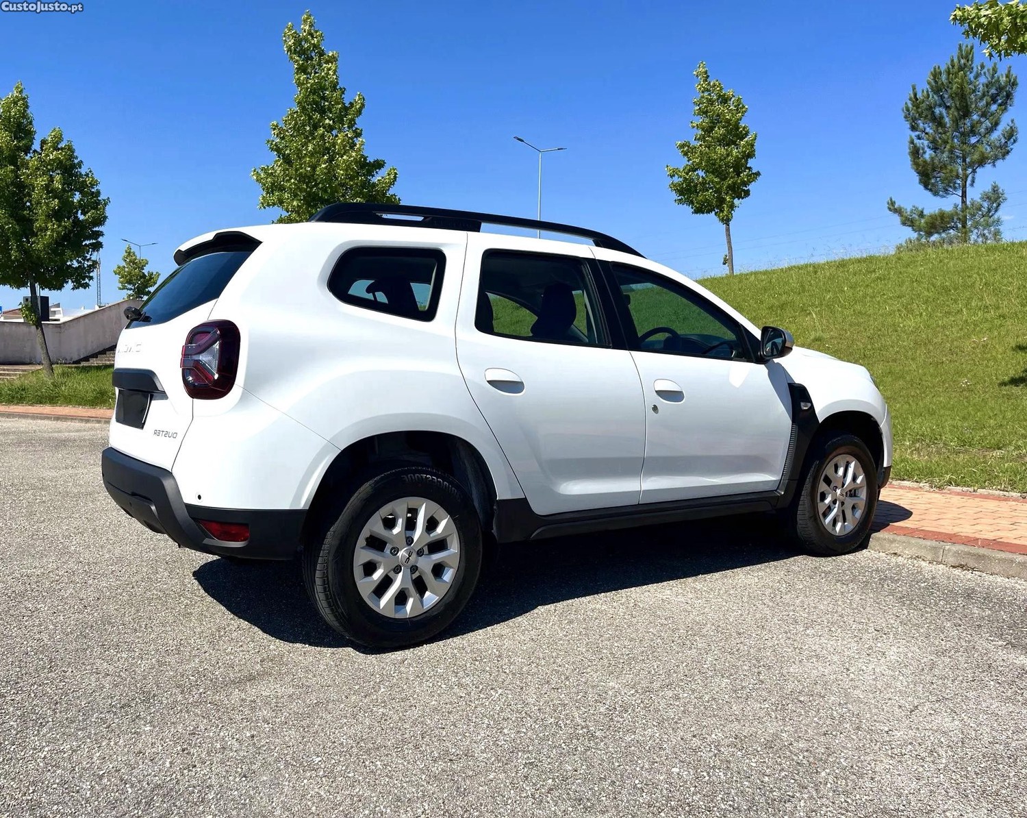 Dacia Duster 1.0 TCe ECO-G Expression Bi-Fuel 101 cv — fotografia 4