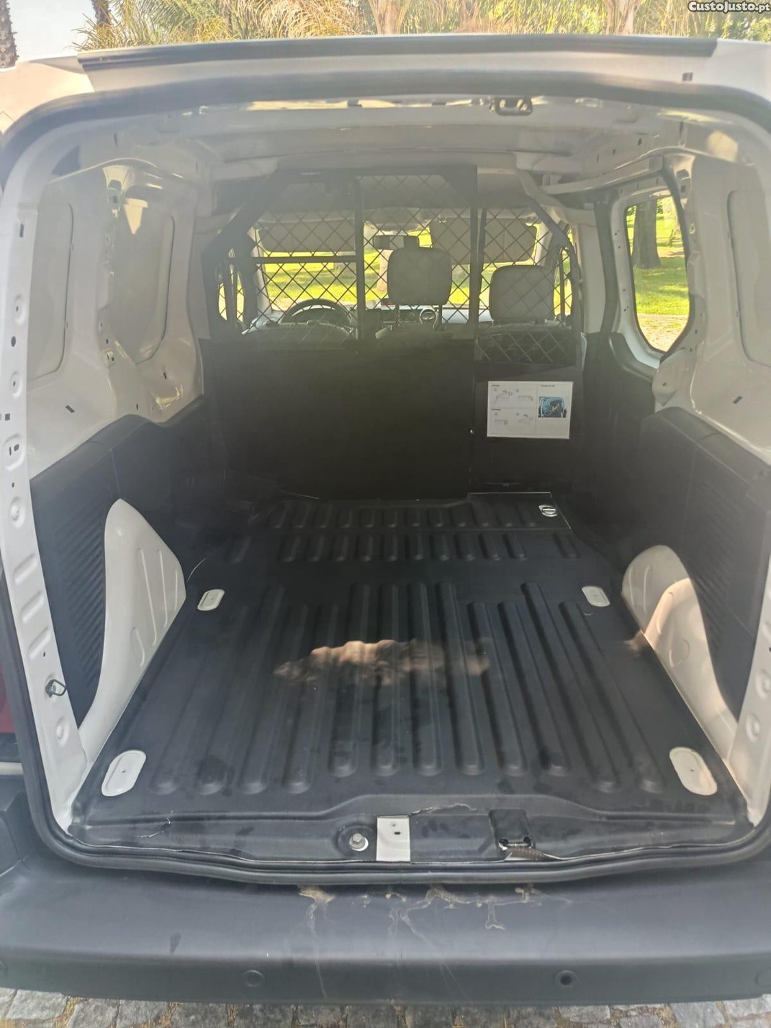 Citroën Berlingo 1.6 BlueHDi L1 3L 100cv — fotografia 2