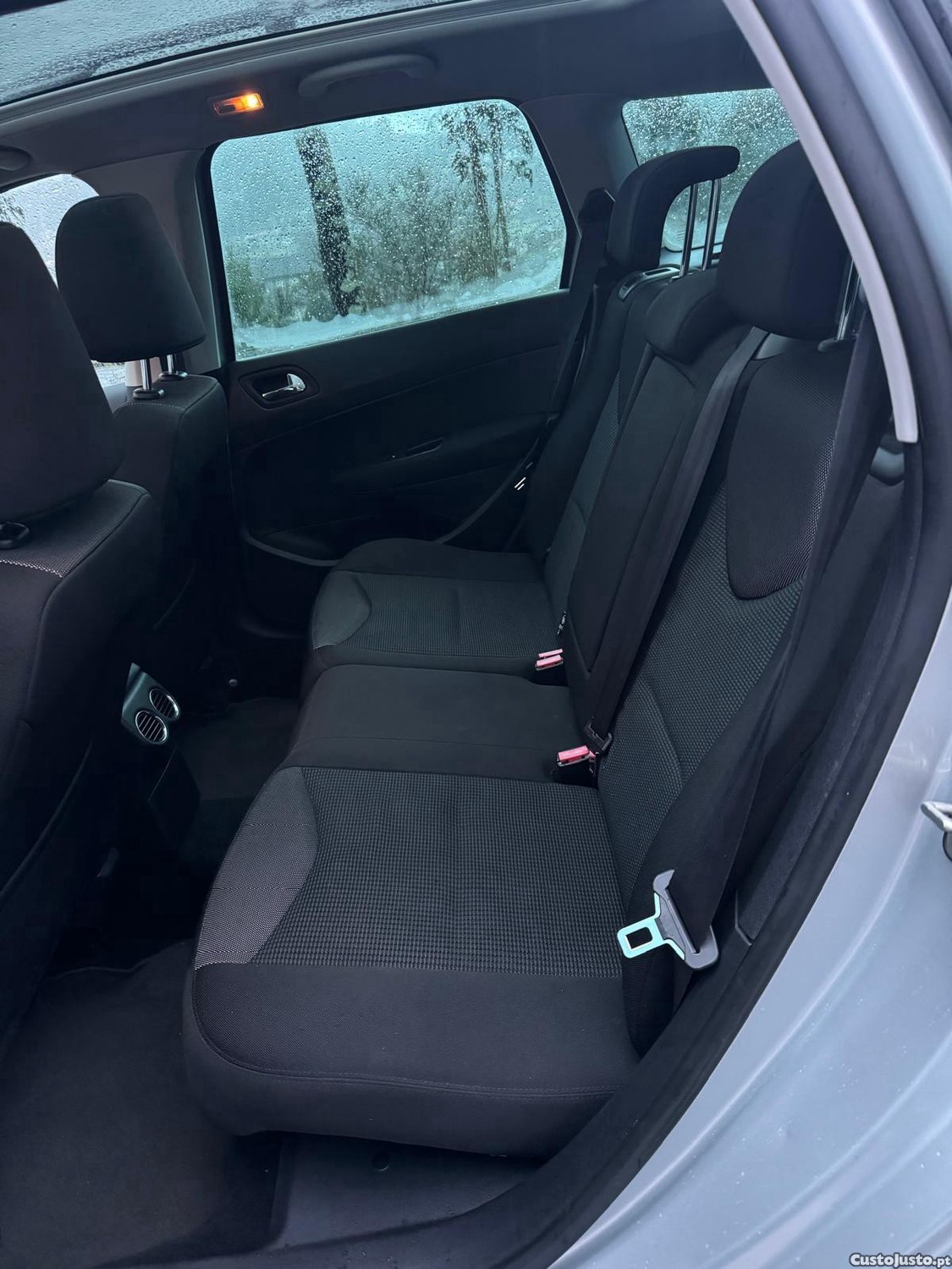 Peugeot 308 1.6HDI — fotografia 4