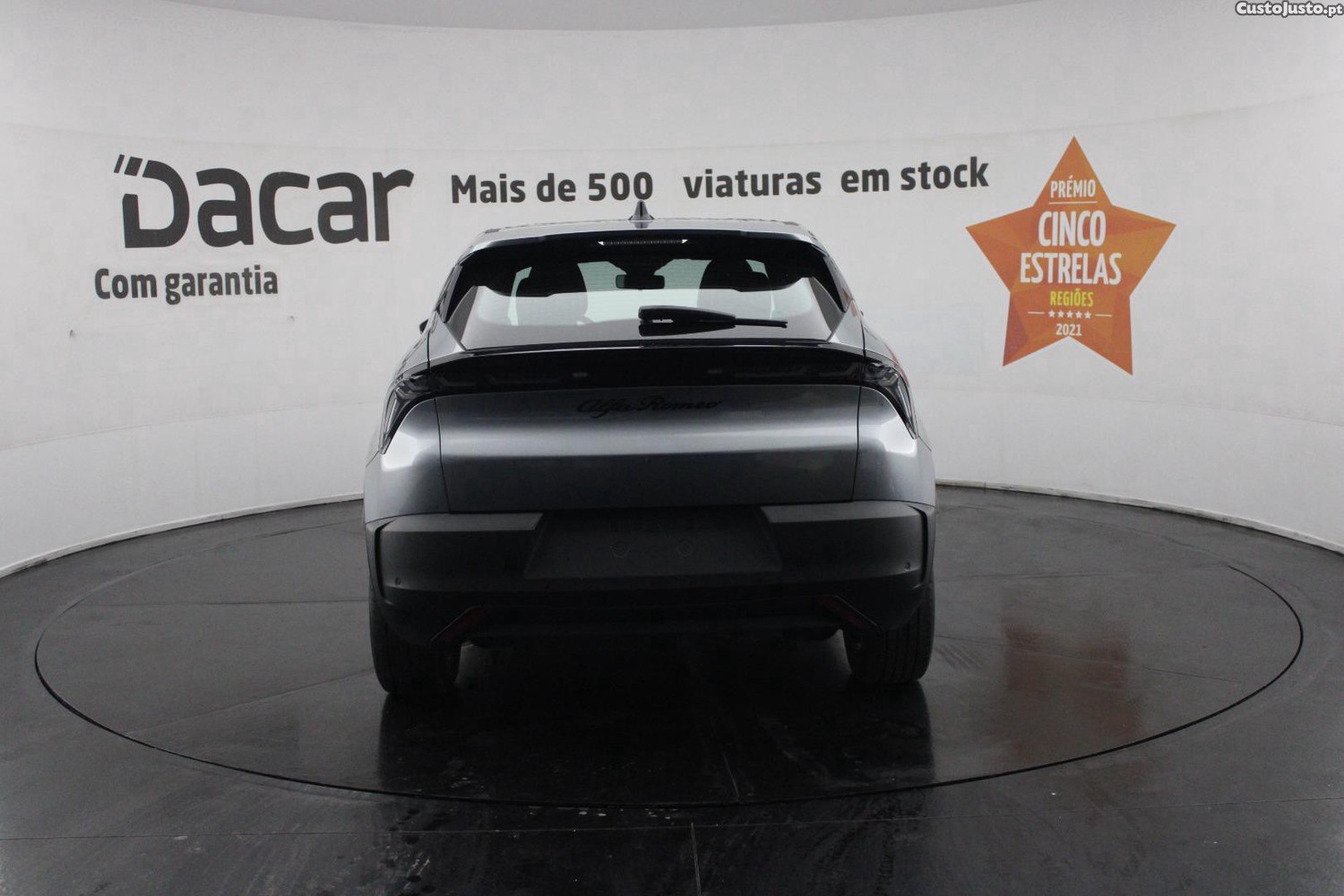 Alfa Romeo Junior 54 kWh INTENSA (AUTO) — fotografia 37