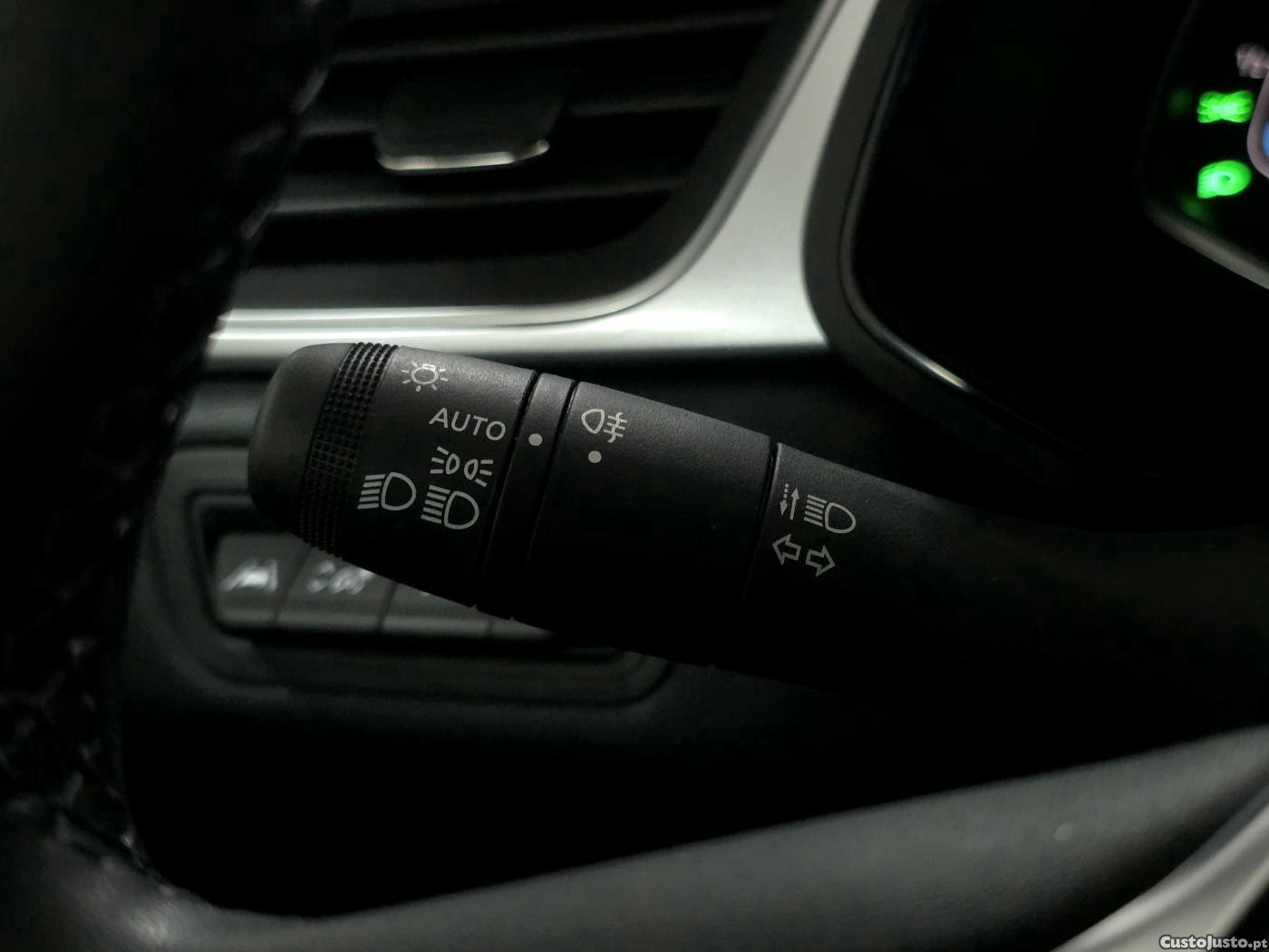 Renault Captur 1.6 E-Tech Full Hybr — fotografia 11