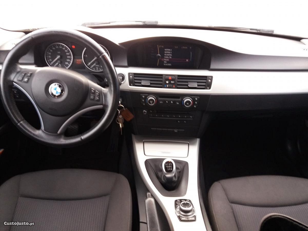 BMW 320 - - 11 — photo 4