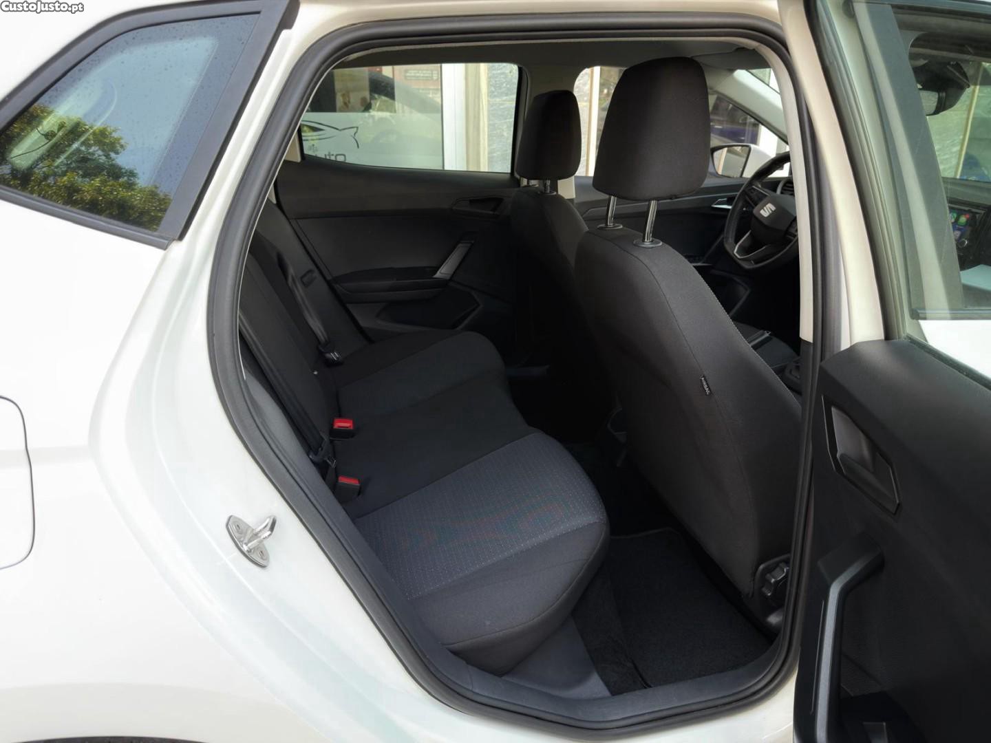SEAT Ibiza 1.0 TSI Reference — fotografia 8