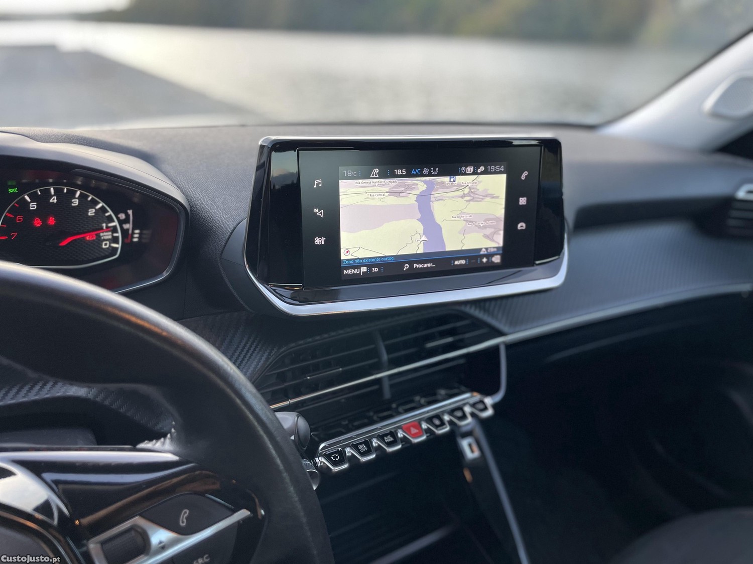 Peugeot 2008 1.5 110CV — photo 3