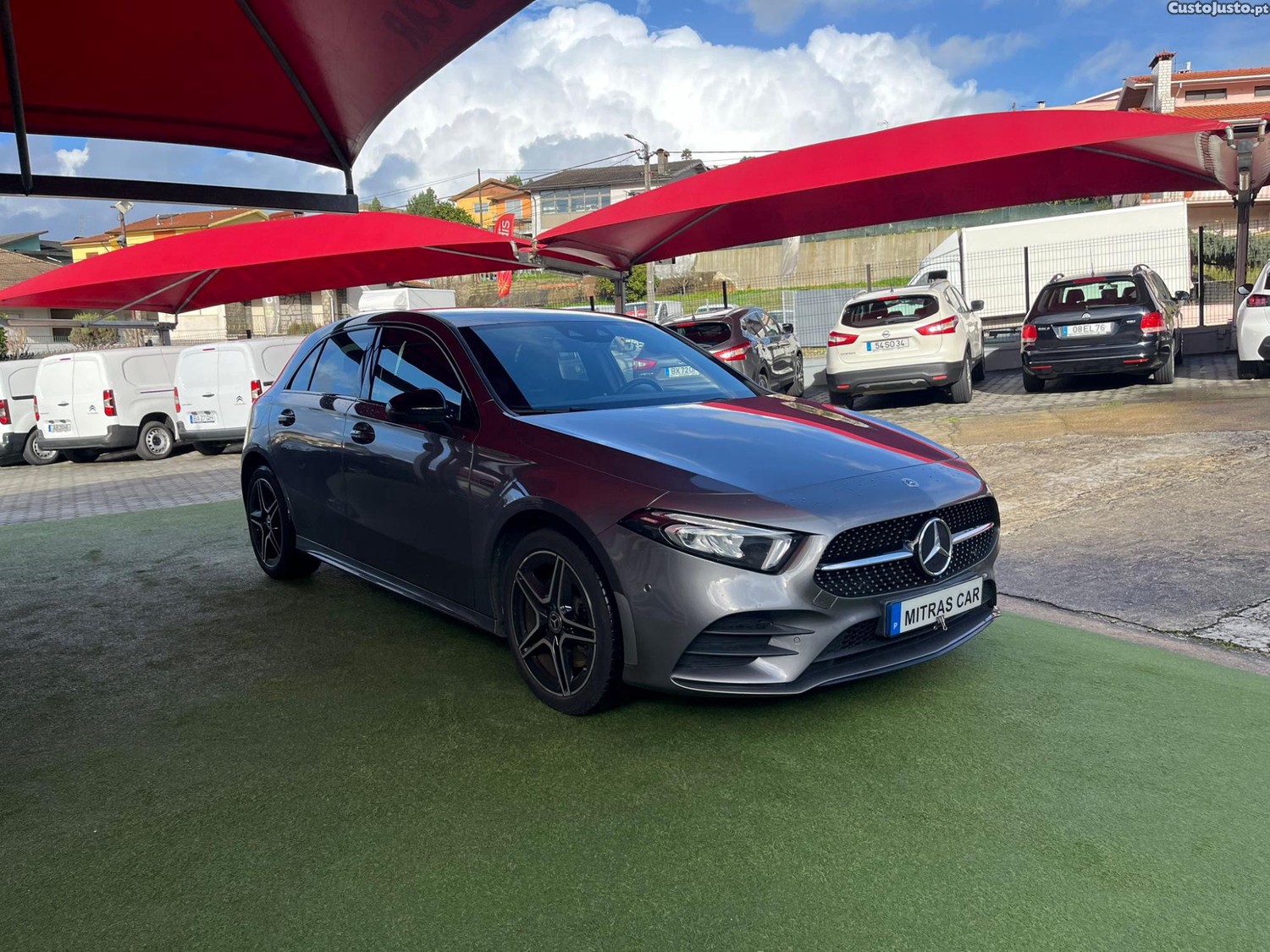 Mercedes-Benz A 250 Hybrid | Full Extras — fotografia 17