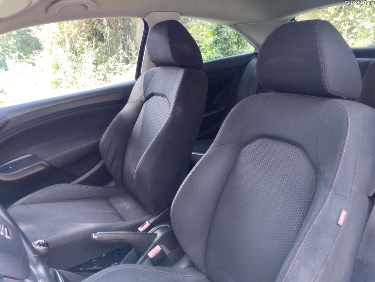 SEAT Ibiza 6J FR (ORIGINAL) 2.0 TDI 143CV VERSÃO 30 ANOS - 5 LUGARES - c/ GARANTIA — fotografia 10