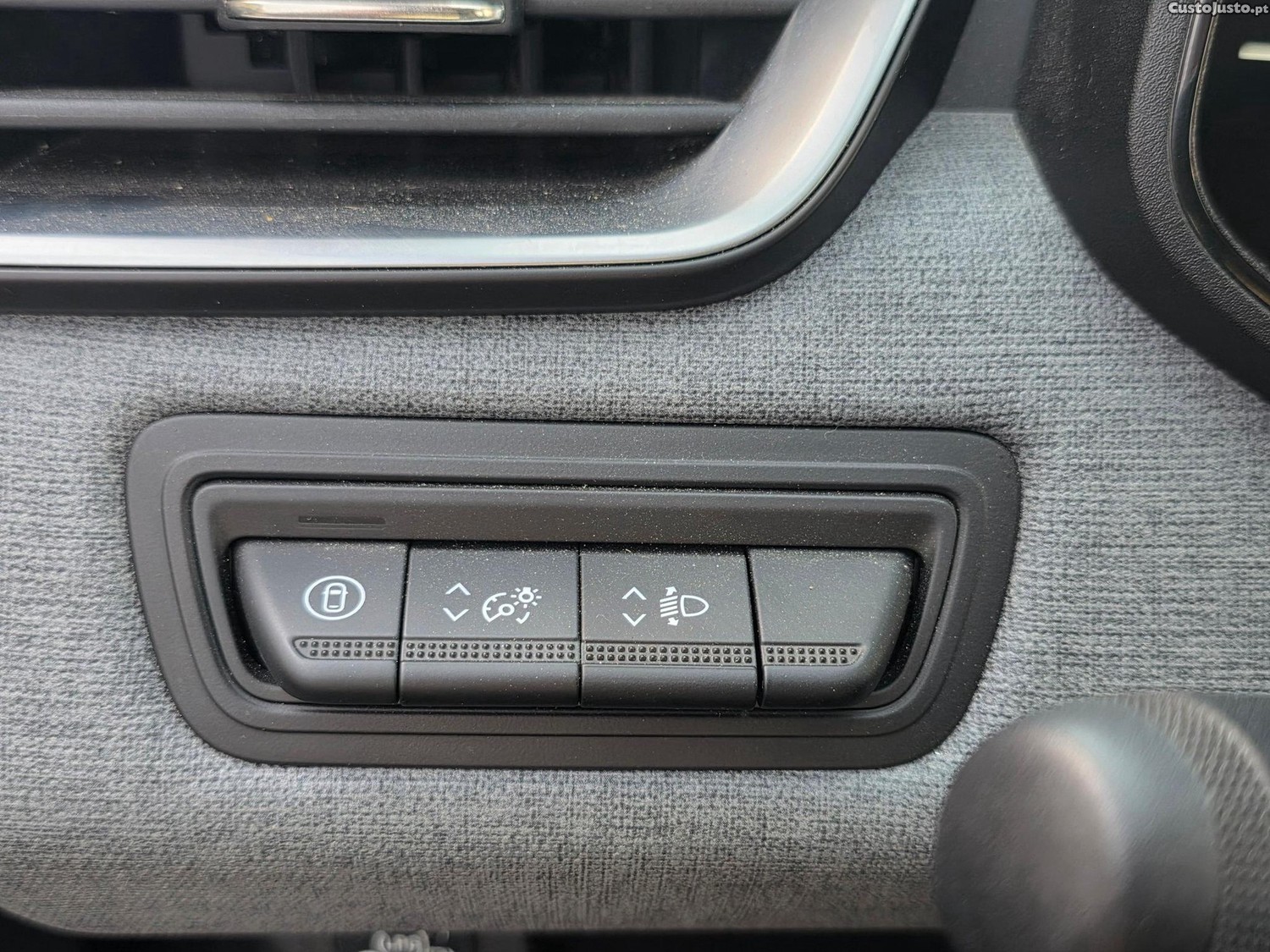 Renault Clio 1.0 TCe Evolution Bi-Fuel — fotografia 13