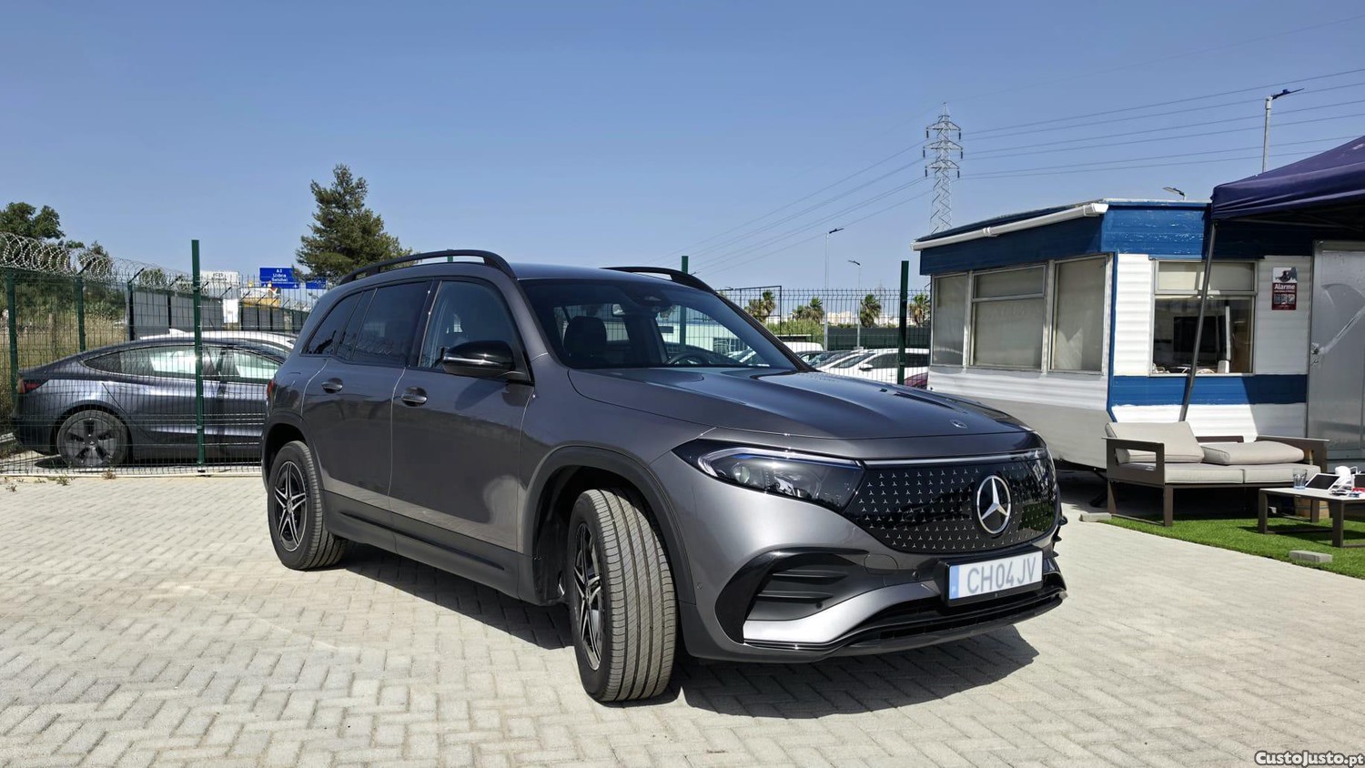 Mercedes-Benz EQB AMG Line — fotografia 6