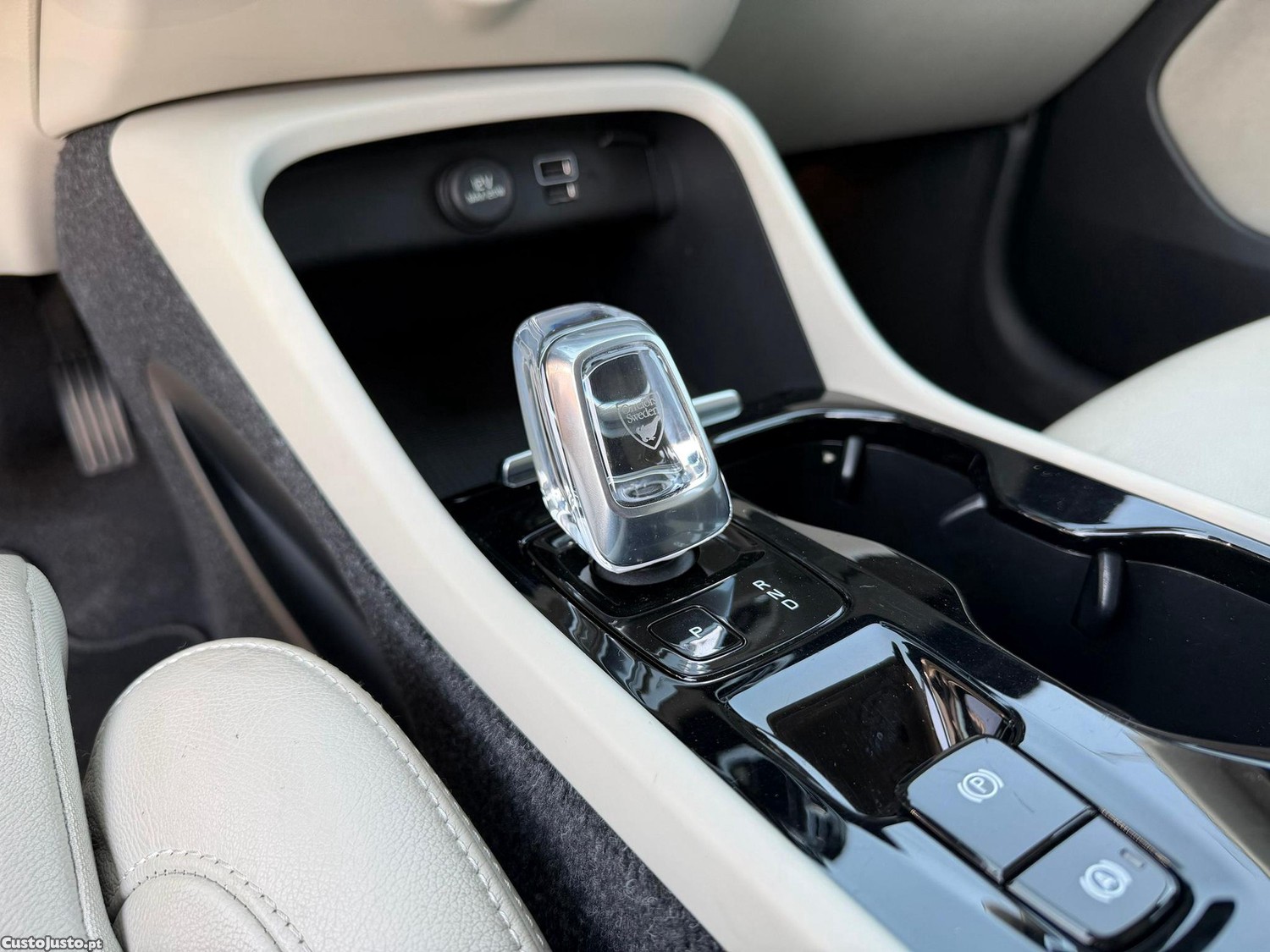 Volvo XC 40 1.5 T3 Momentum Plus Geartronic — fotografia 6