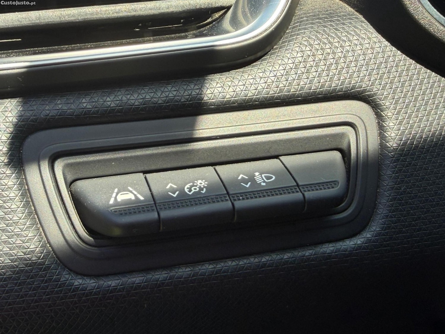 Renault Clio 1.0 TCe Exclusive — fotografia 9