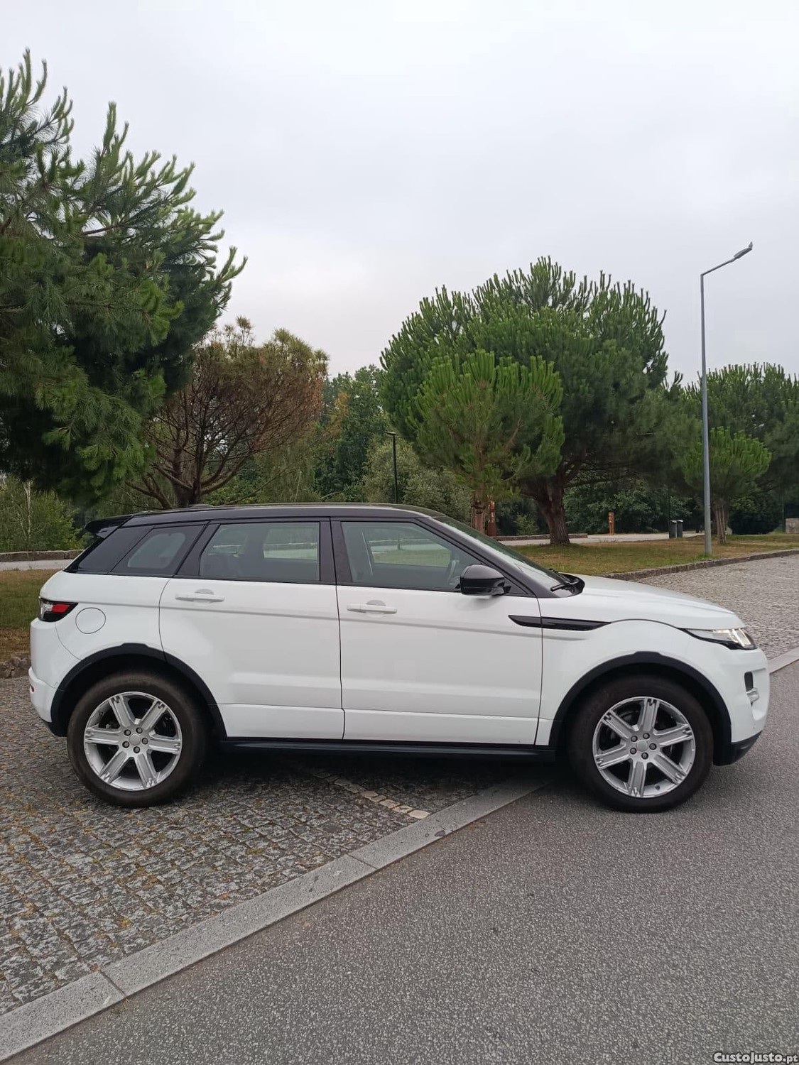 Land Rover Evoque 2.2 DS4 Dynamic — fotografia 8
