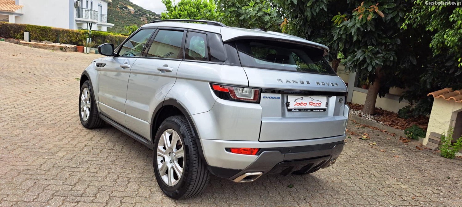 Land Rover Evoque 2.0 e D4 SE — fotografia 7