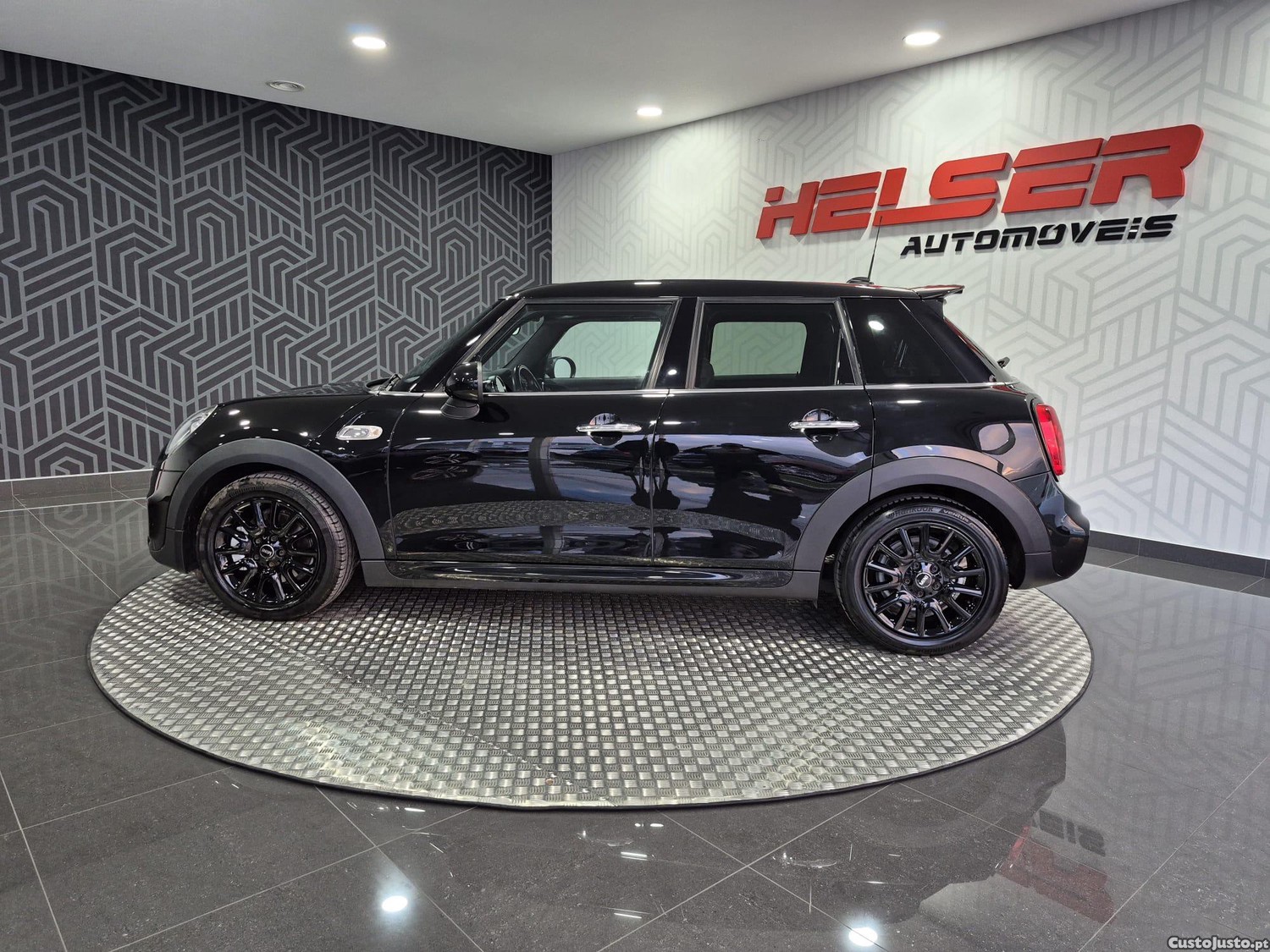 MINI Cooper SD 5 Portas — fotografia 5