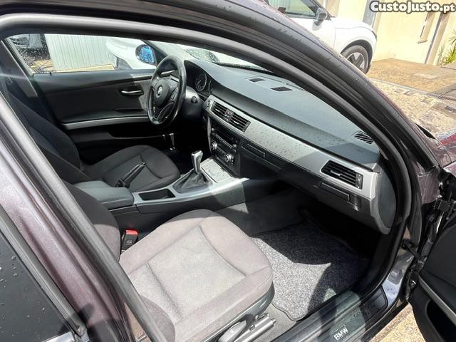 BMW 320 D TOURING — fotografia 4