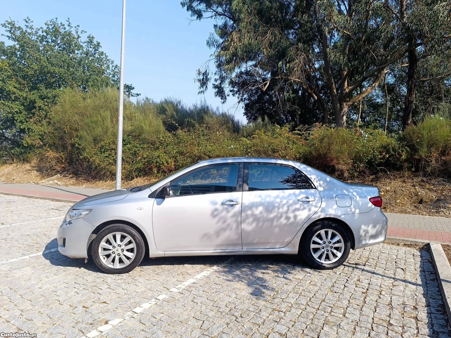 Toyota Corolla 1.4 D-4D — fotografia 15