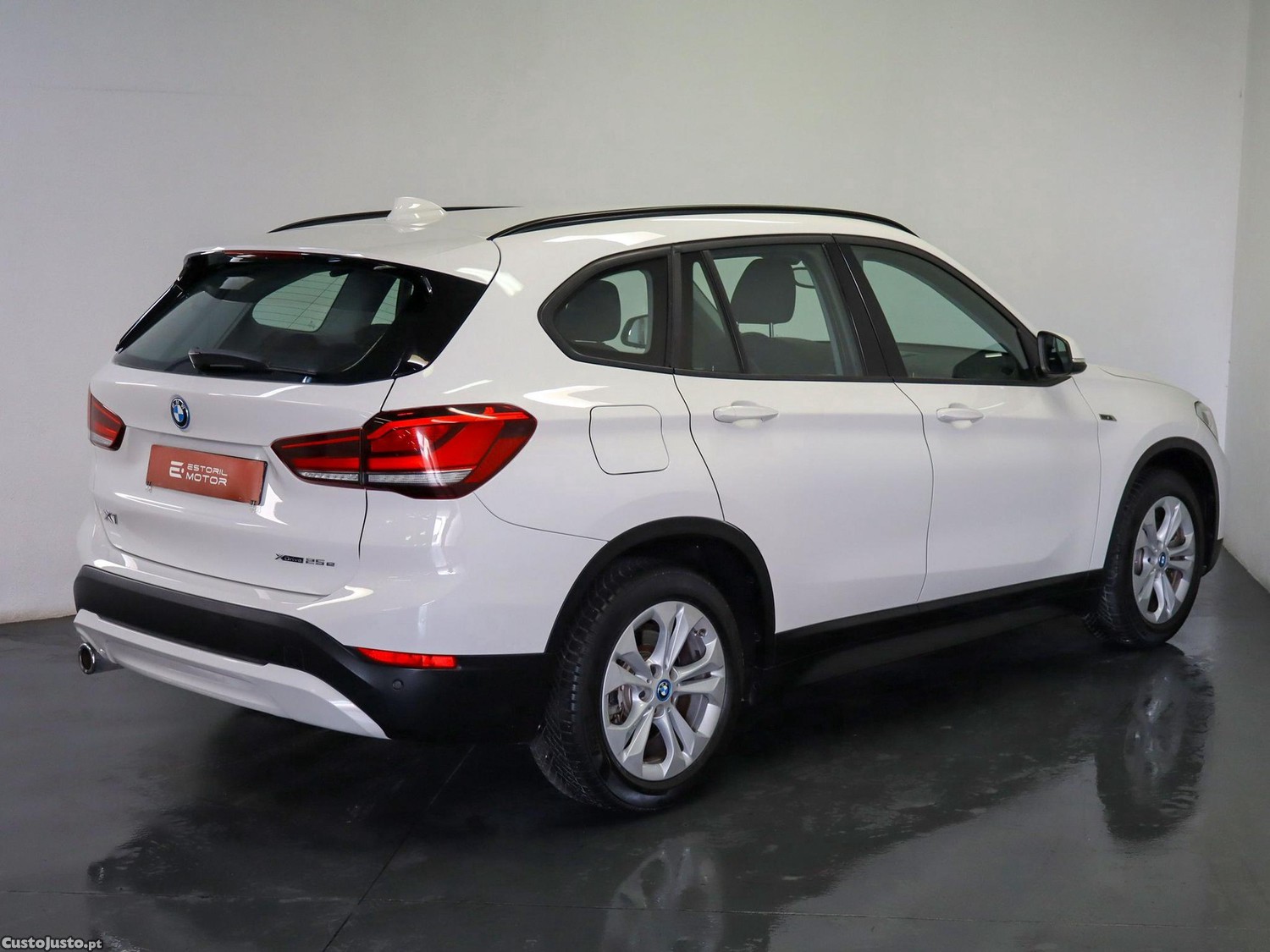 BMW X1 25 e xDrive — fotografia 21