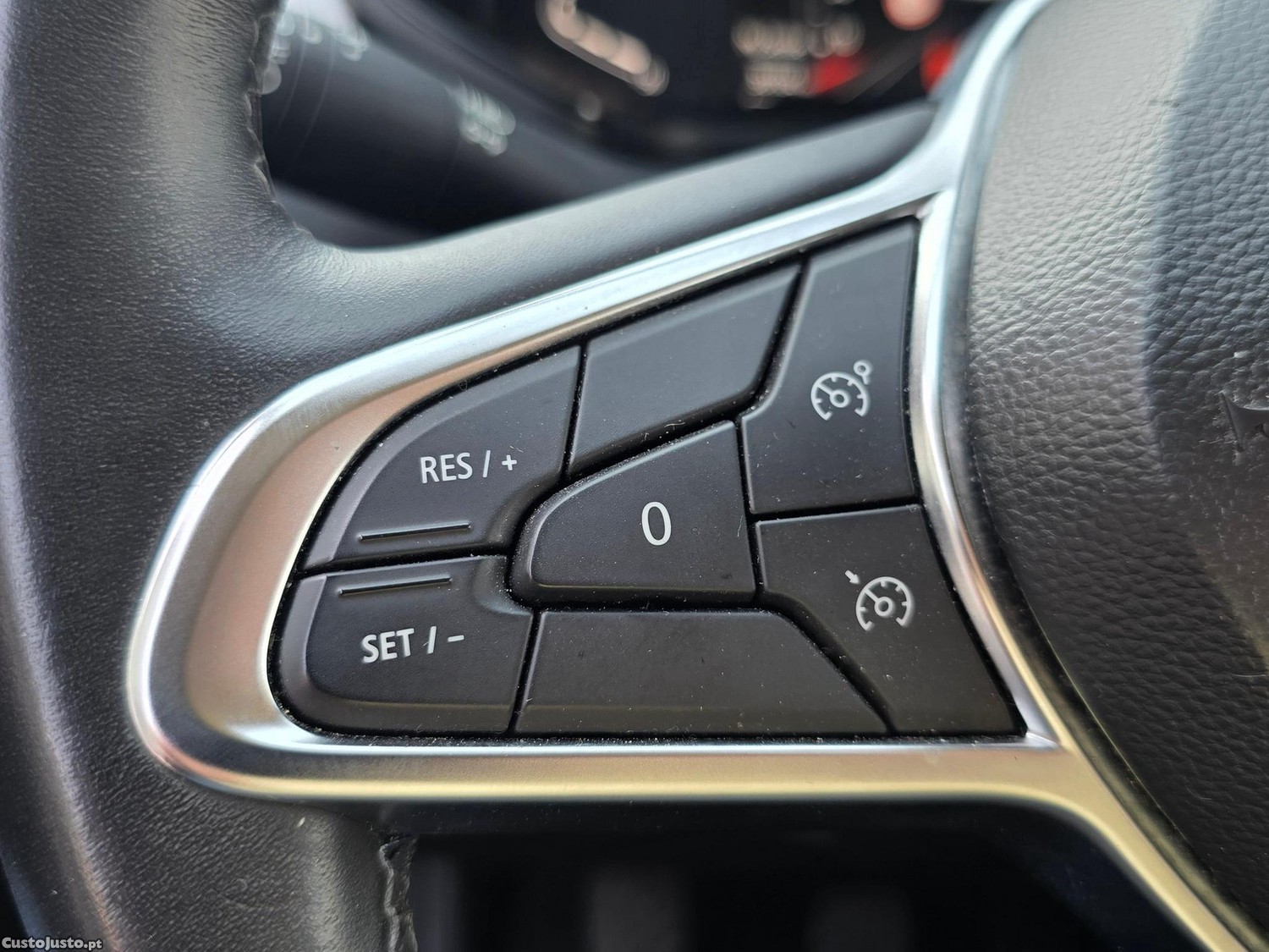 Renault Captur 1.0 TCe Techno Bi-Fuel — fotografia 18