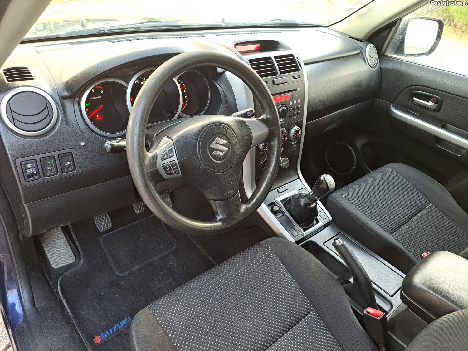 Suzuki Grand Vitara 1.9 DDiS X-Sport - Nacional - IMPECAVEL — fotografia 8