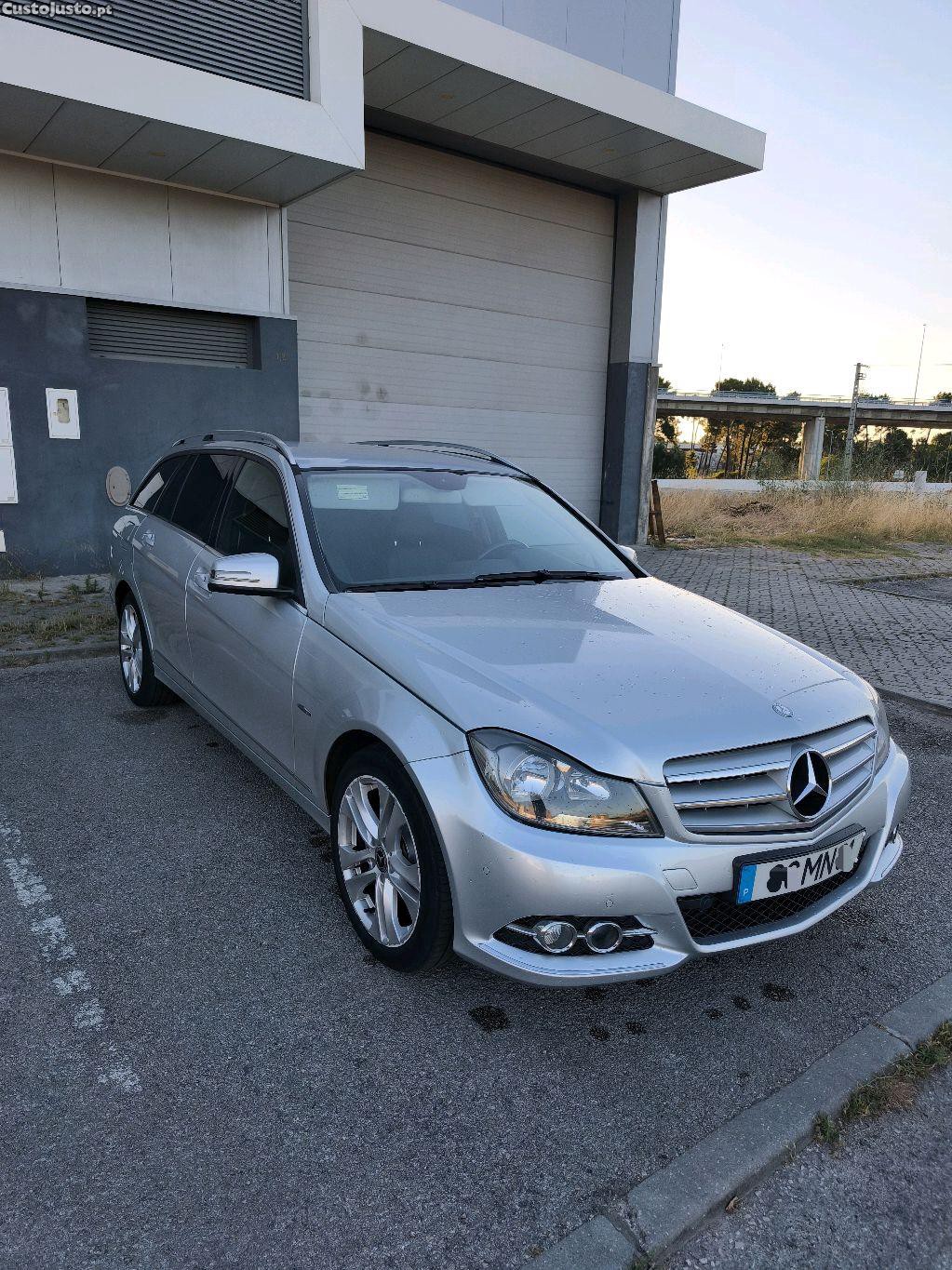 Mercedes-Benz C 250 CDI 204cv Avantgard Nacional — fotografia 11