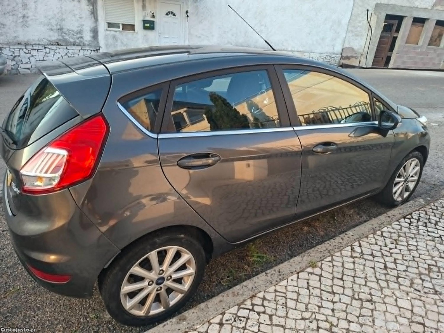 Ford Fiesta 1.0 Ti-VCT Titanium — fotografia 3