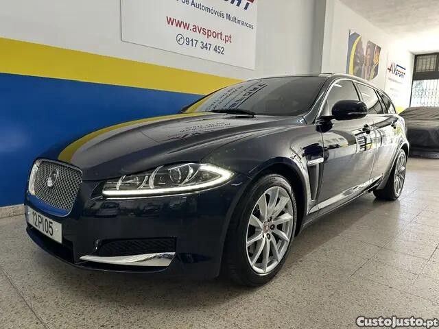 Jaguar XF 3.0 D V6 Premium Luxury — fotografia 13