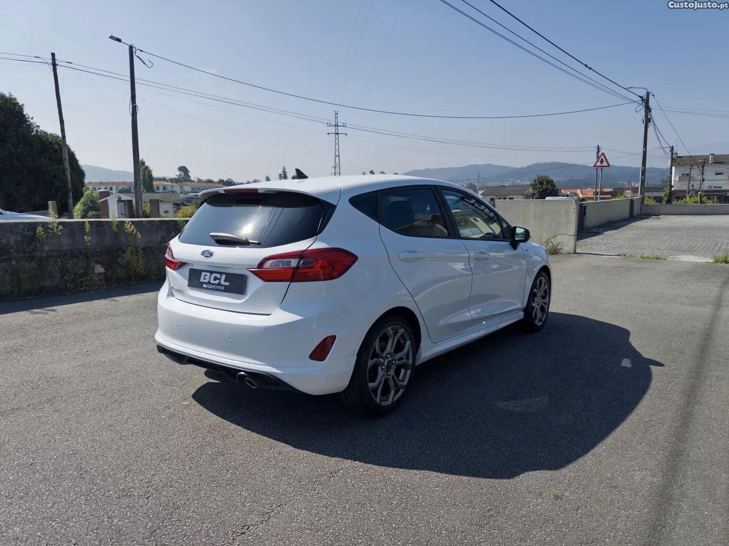 Ford Fiesta 1.0 ecoboost s&s st-line — fotografia 18