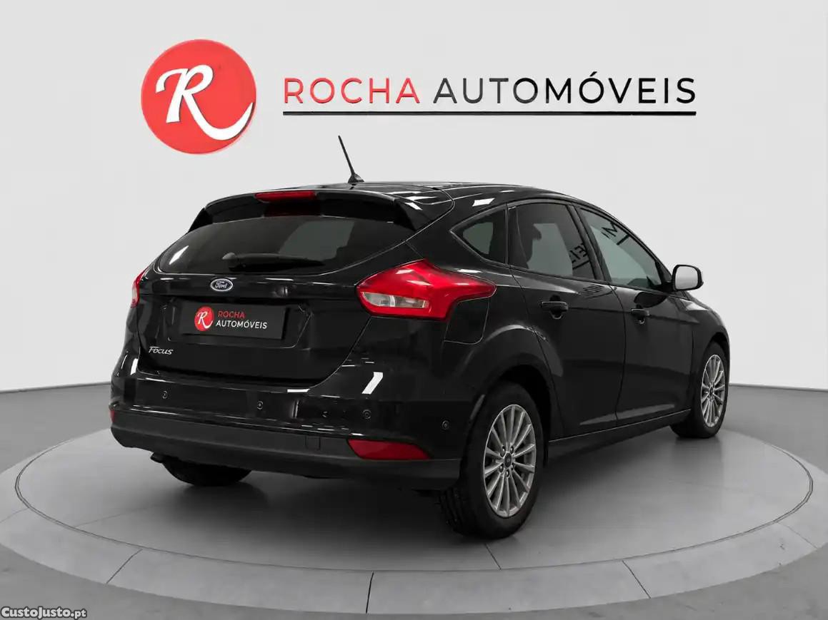 Ford Focus 1.0 EcoBoost ST-Line Aut. — fotografia 6