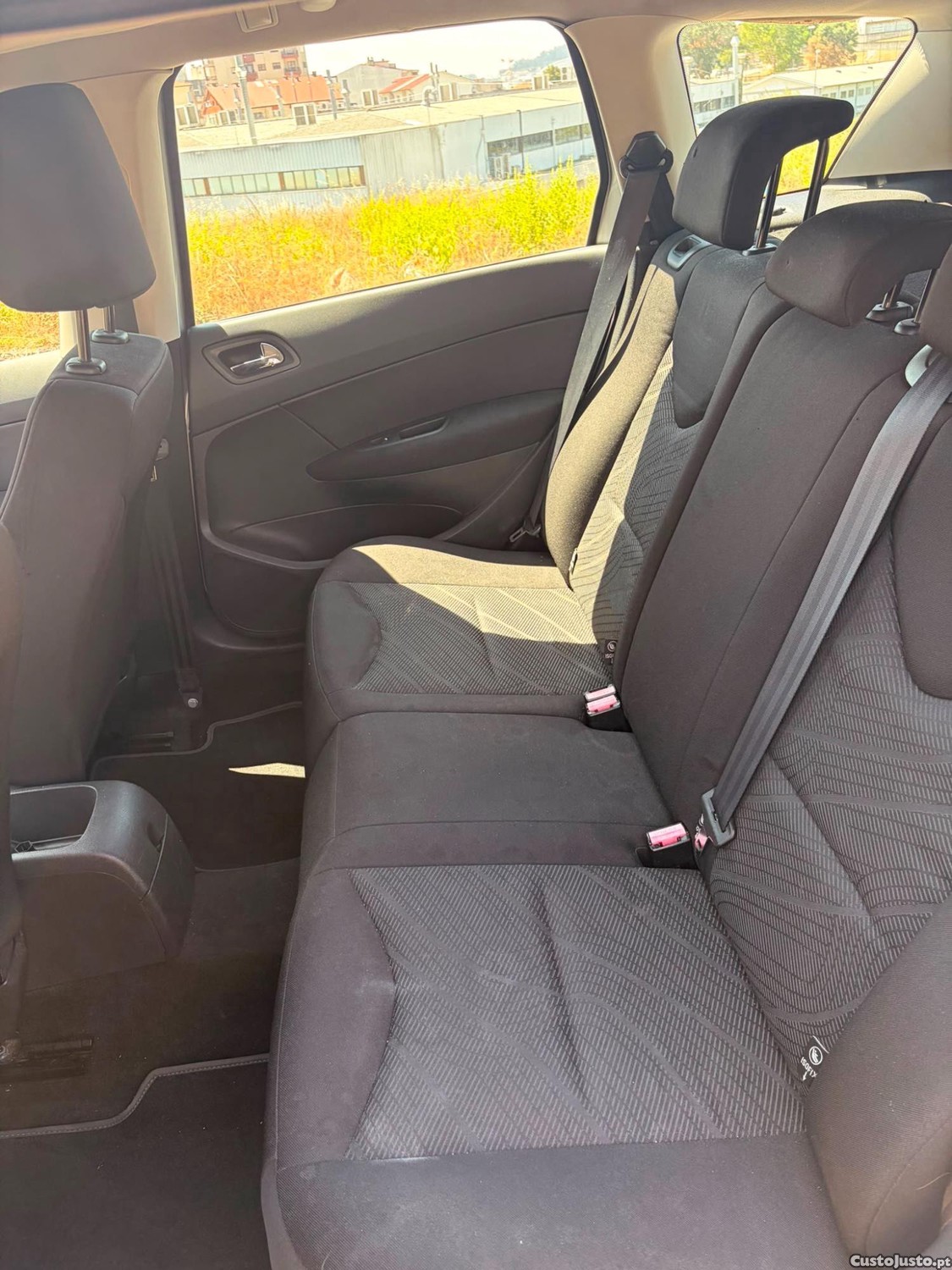Peugeot 308 1.6 e-HDi — fotografia 5