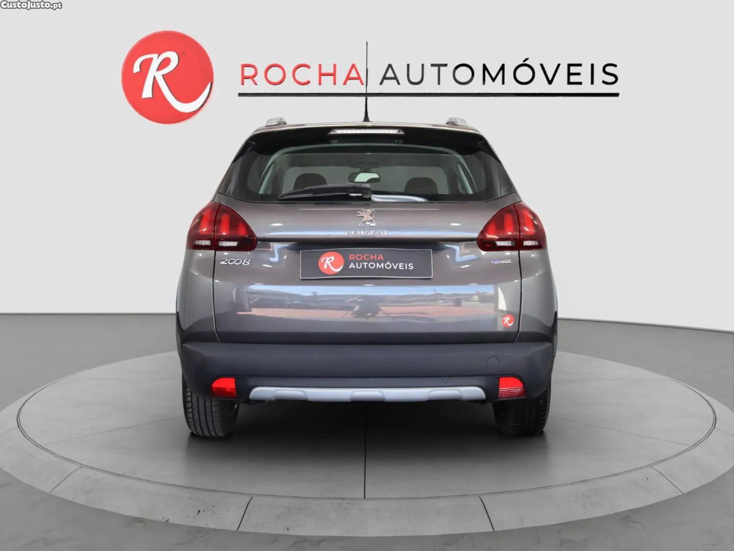 Peugeot 2008 1.2 PureTech Allure EAT6 — fotografia 7