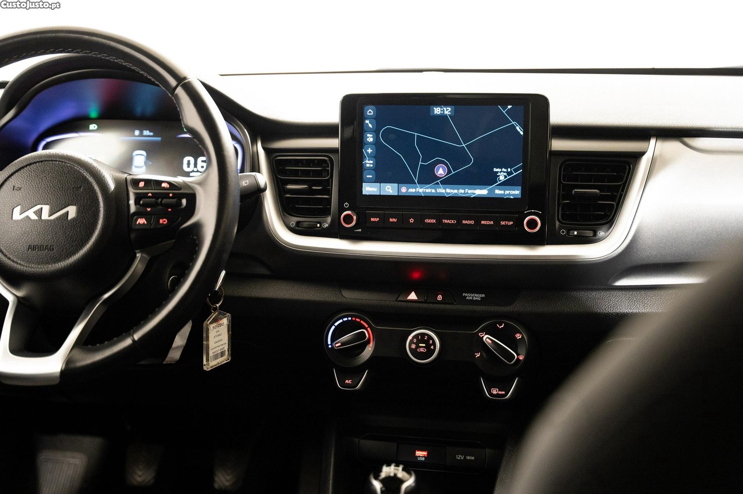 Kia Stonic 1.2 MPi Dynamic — fotografia 16