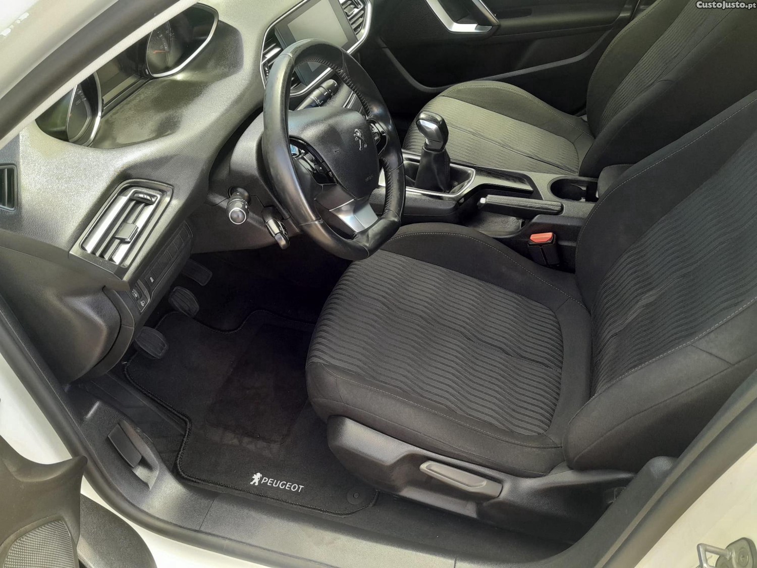 Peugeot 308 BASIC — fotografia 7