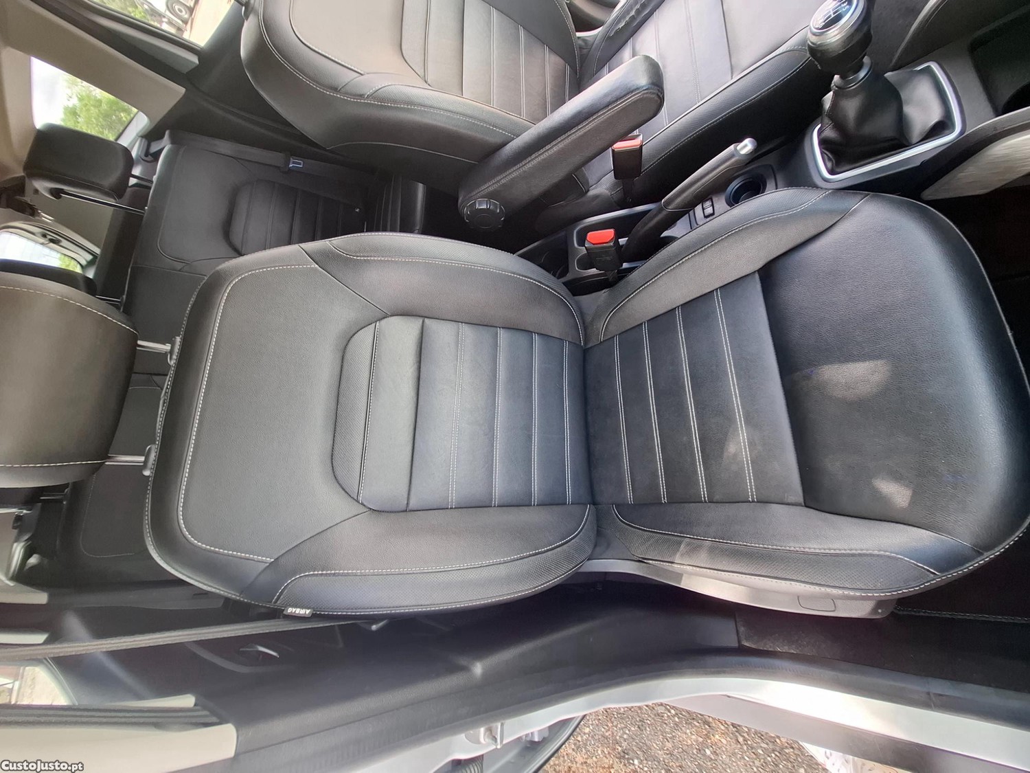 Dacia Duster 1.5 Blue dCi Prestige — fotografia 4