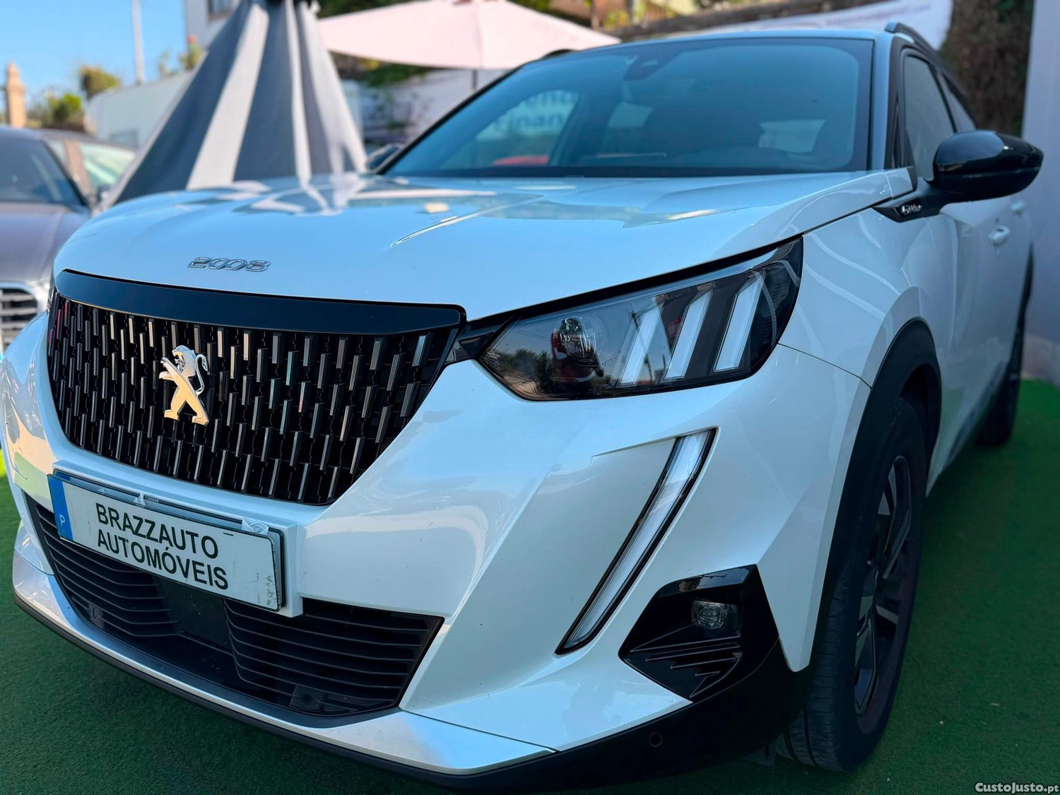 Peugeot 2008 1.2 PureTech GT Line EAT8 — fotografia 30