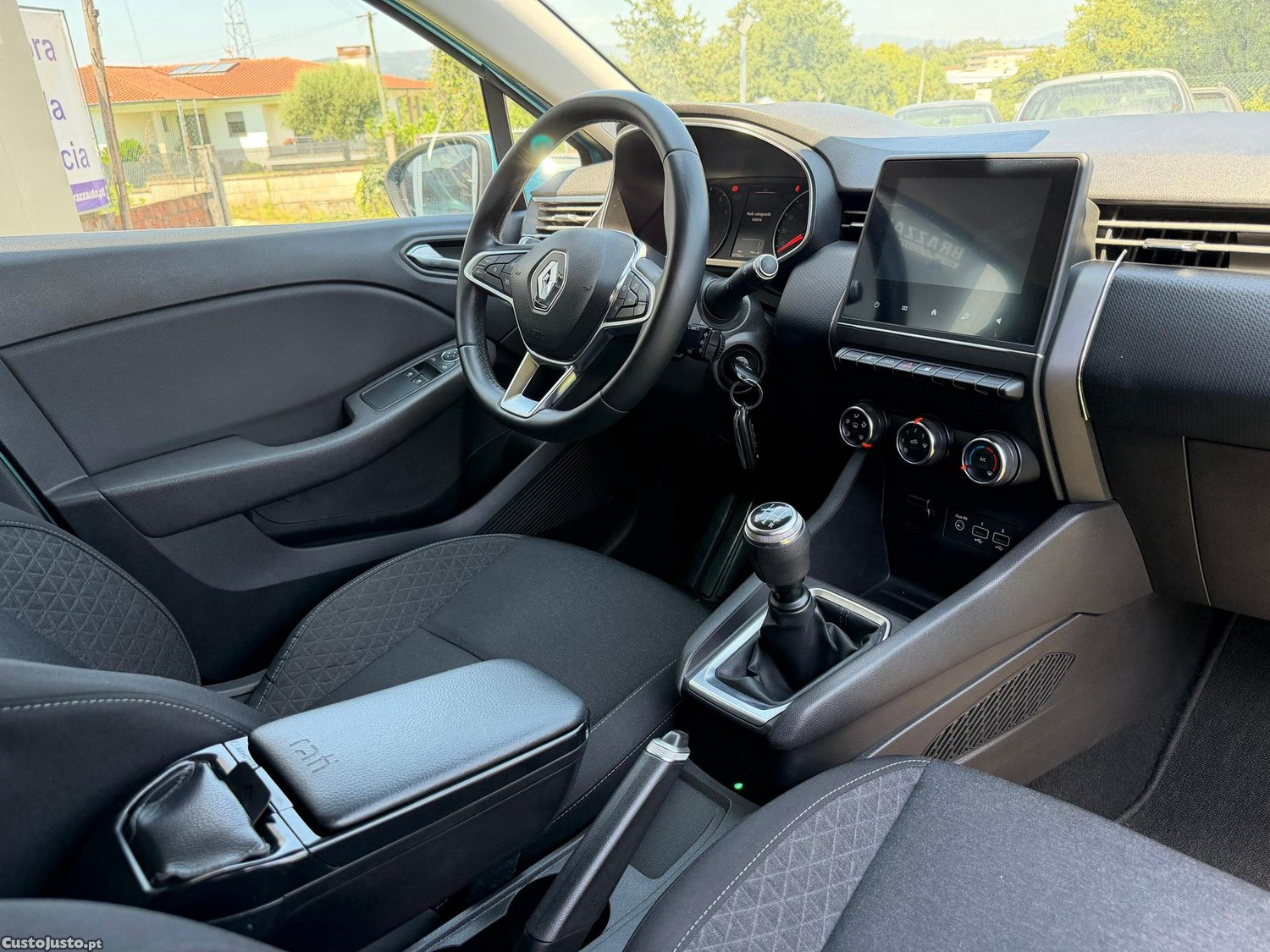 Renault Clio 1.0 TCe Exclusive — fotografia 8