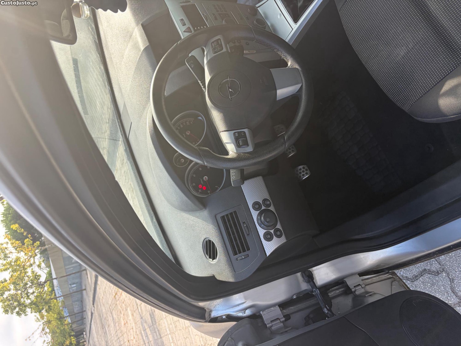 Opel Astra 1.3 — fotografia 6