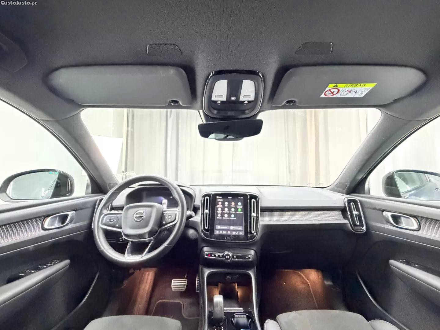 Volvo XC 40 Recharge plus — fotografia 12