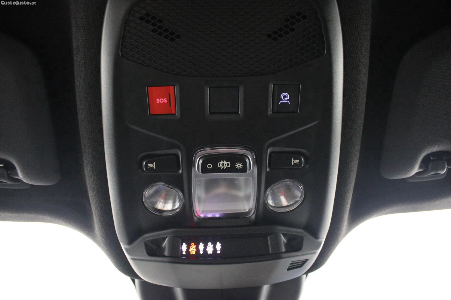 Alfa Romeo Junior 54 kWh INTENSA (AUTO) — fotografia 18