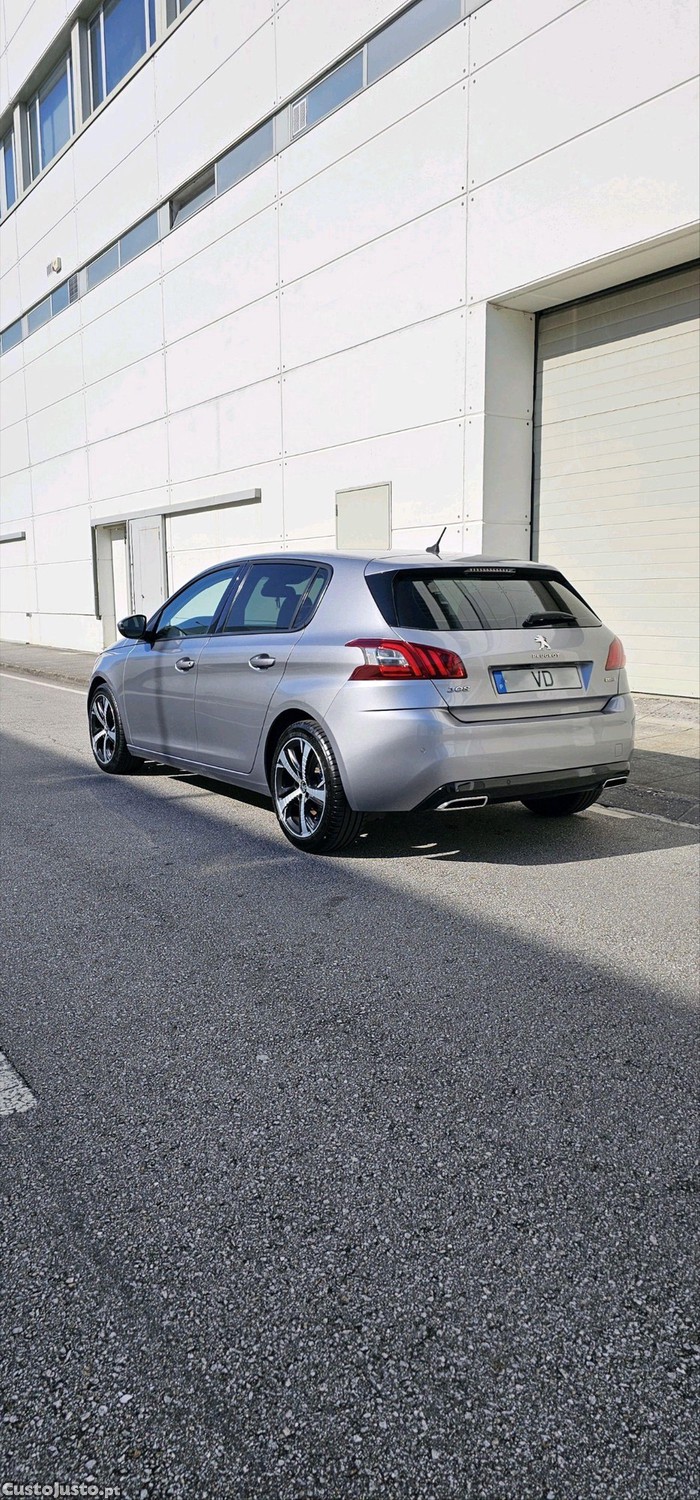 Peugeot 308 1.6Bluehdi — fotografia 4