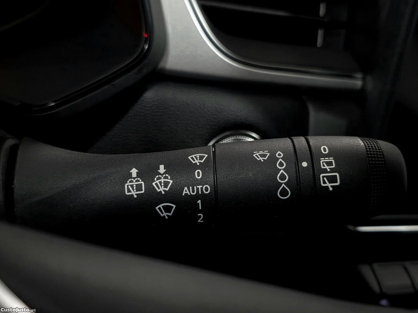 Renault Captur 1.6 E-Tech Full Hybr — fotografia 10