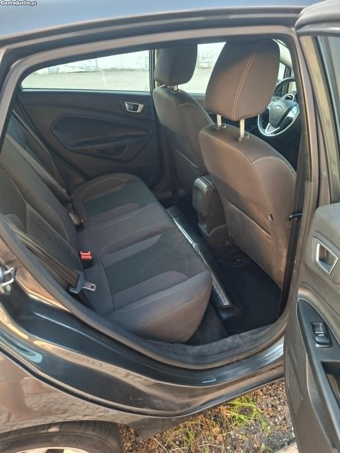 Ford Fiesta 1.0 Ti-VCT Titanium — fotografia 4
