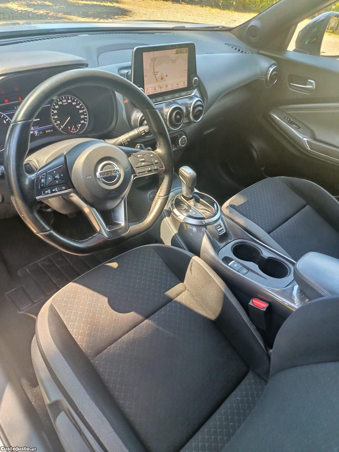 Nissan Juke 1.0 DIG-T ACENTA DCT — fotografia 4