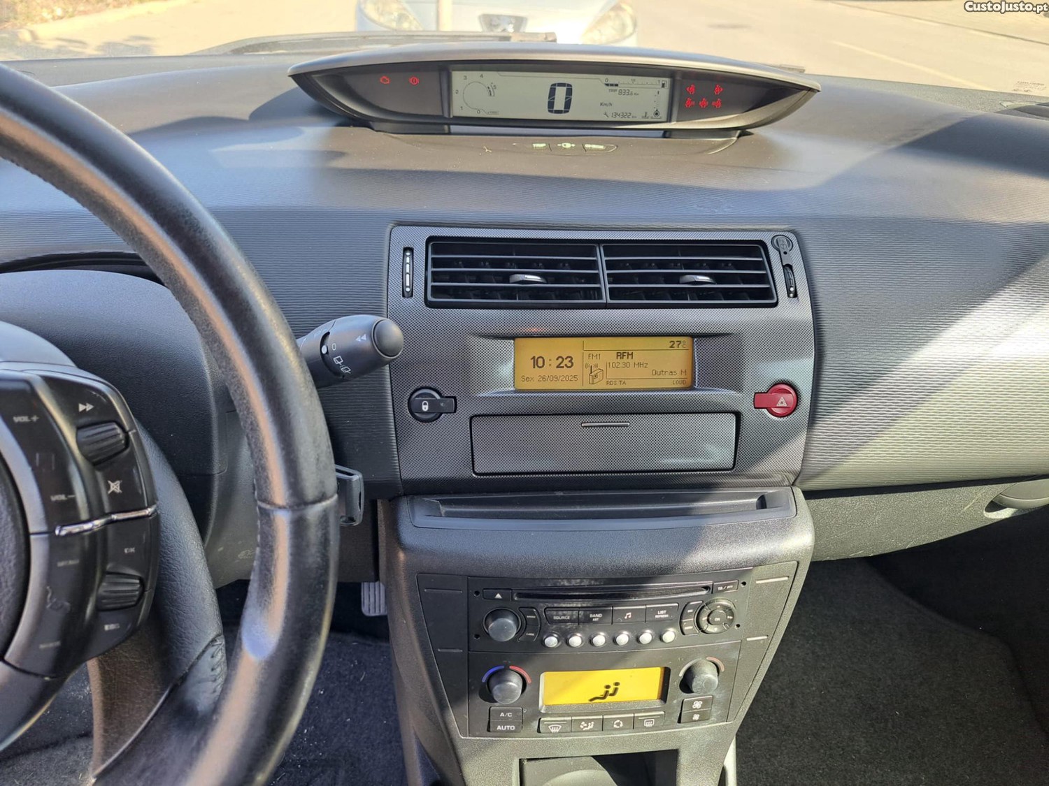 Citroën C4 1.6 — fotografia 5