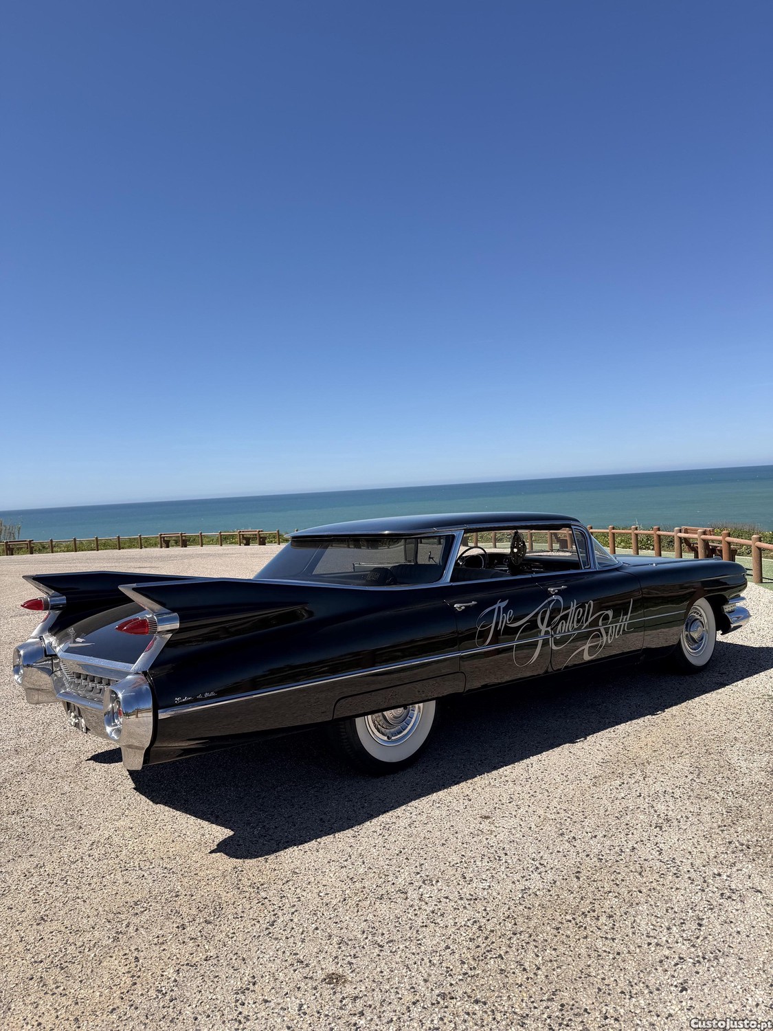  Cadillac Sedan de Ville V8 foto 4