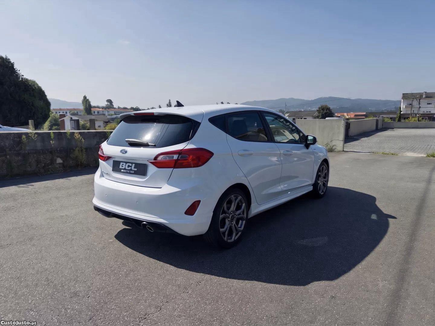 Ford Fiesta 1.0 ecoboost s&s st-line — fotografia 17