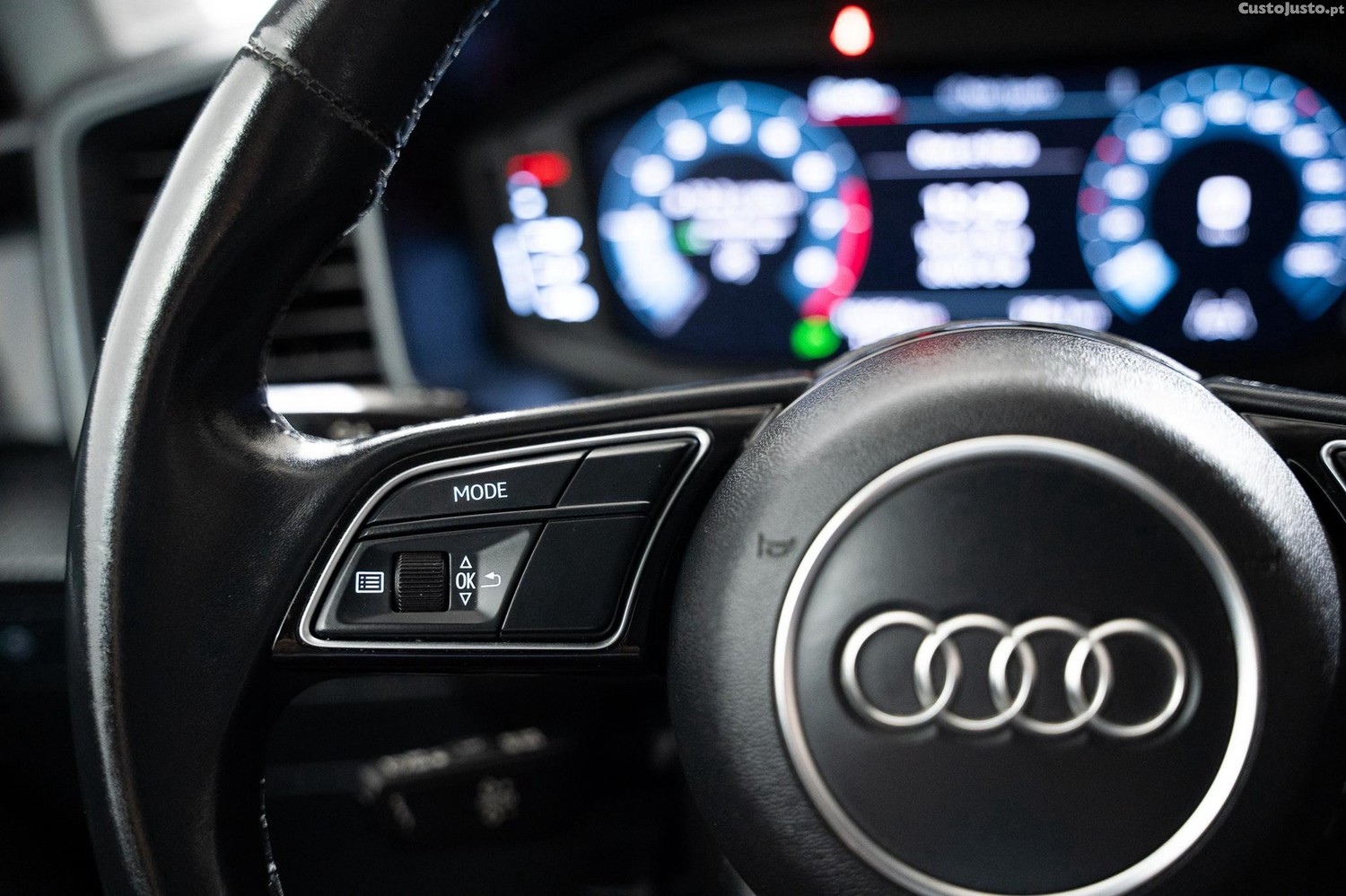 Audi A1 Sportback 25 TFSI Advanced — fotografia 11
