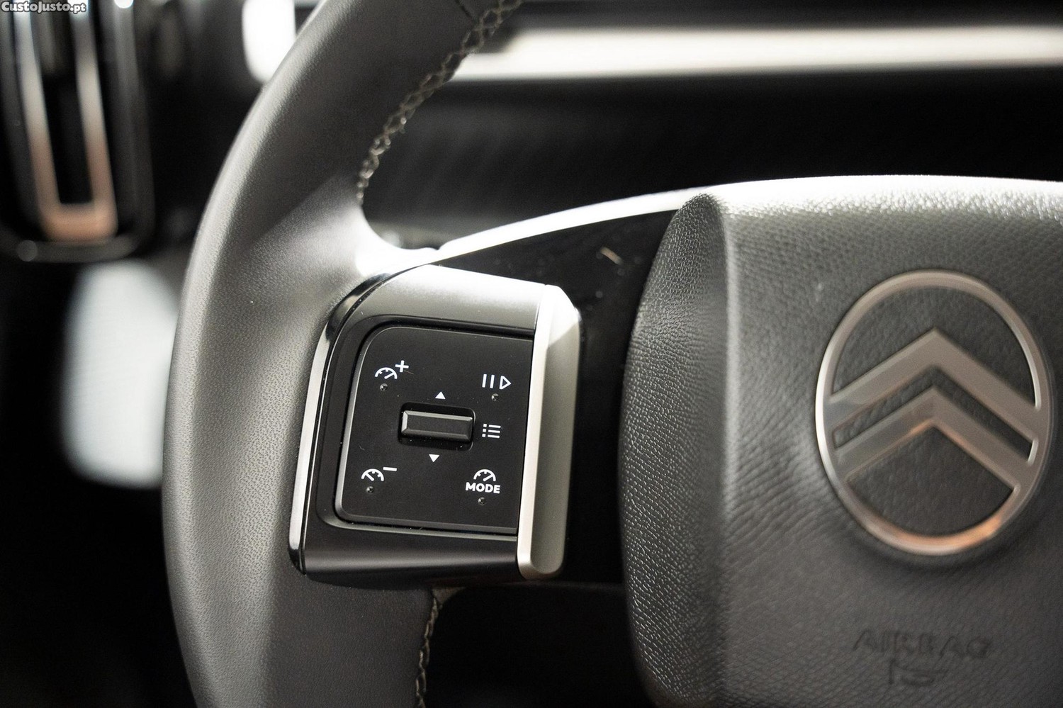 Citroën e-C3 44 kWh Autonomia Conforto Max — fotografia 14